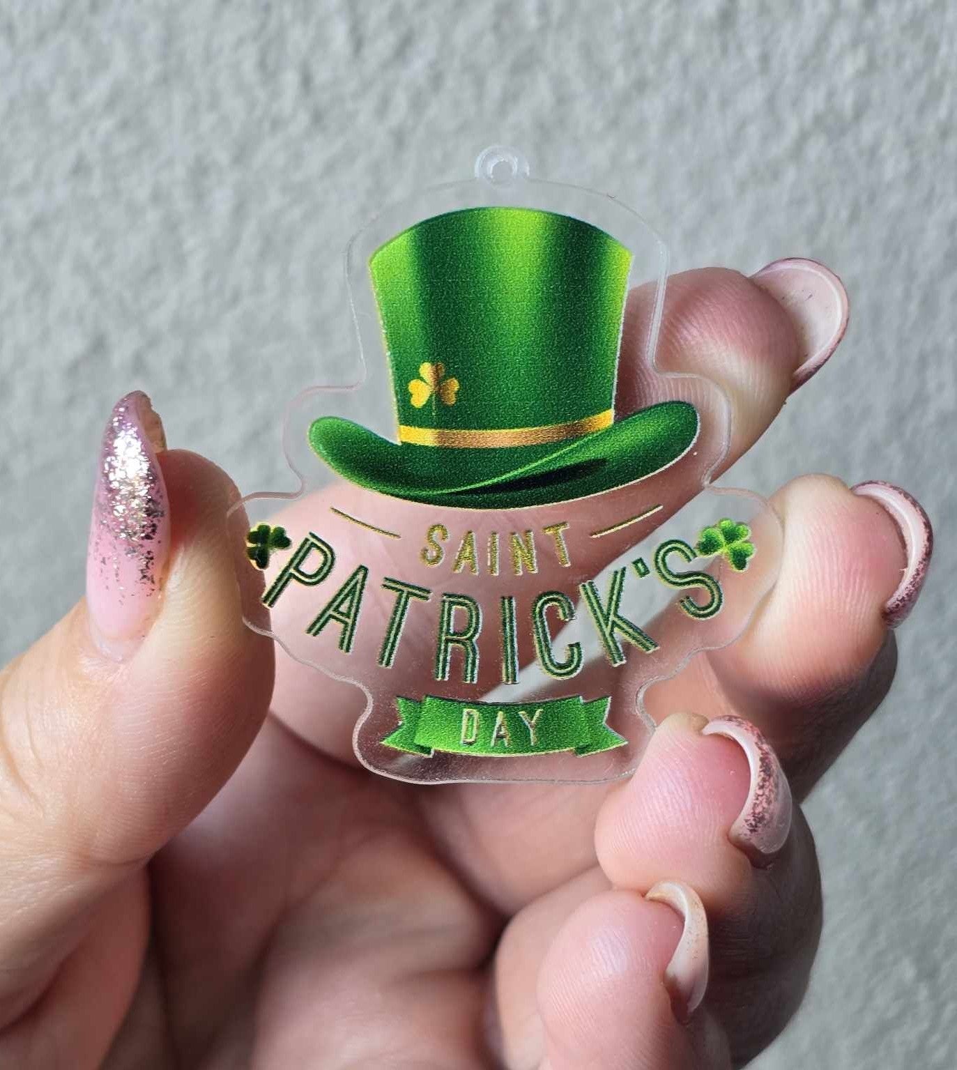 Happy Saint Patrick's Day (Acrylic pair with hole)