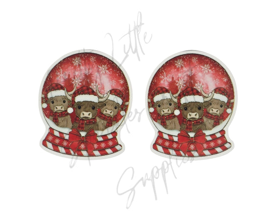 Christmas Highland Cow Snowglobe